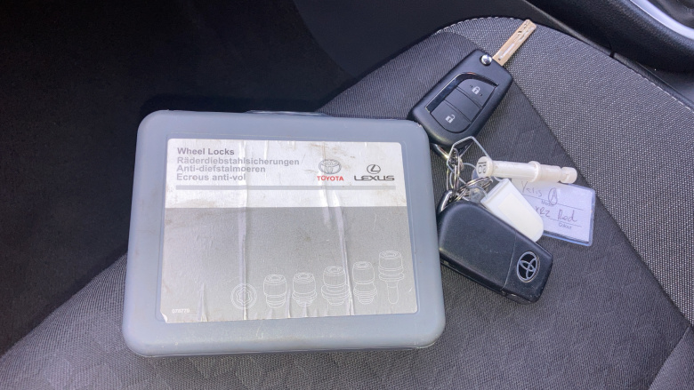 Toyota Yaris 1.5 Hybrid Icon 5dr CVT Hybrid Hatchback